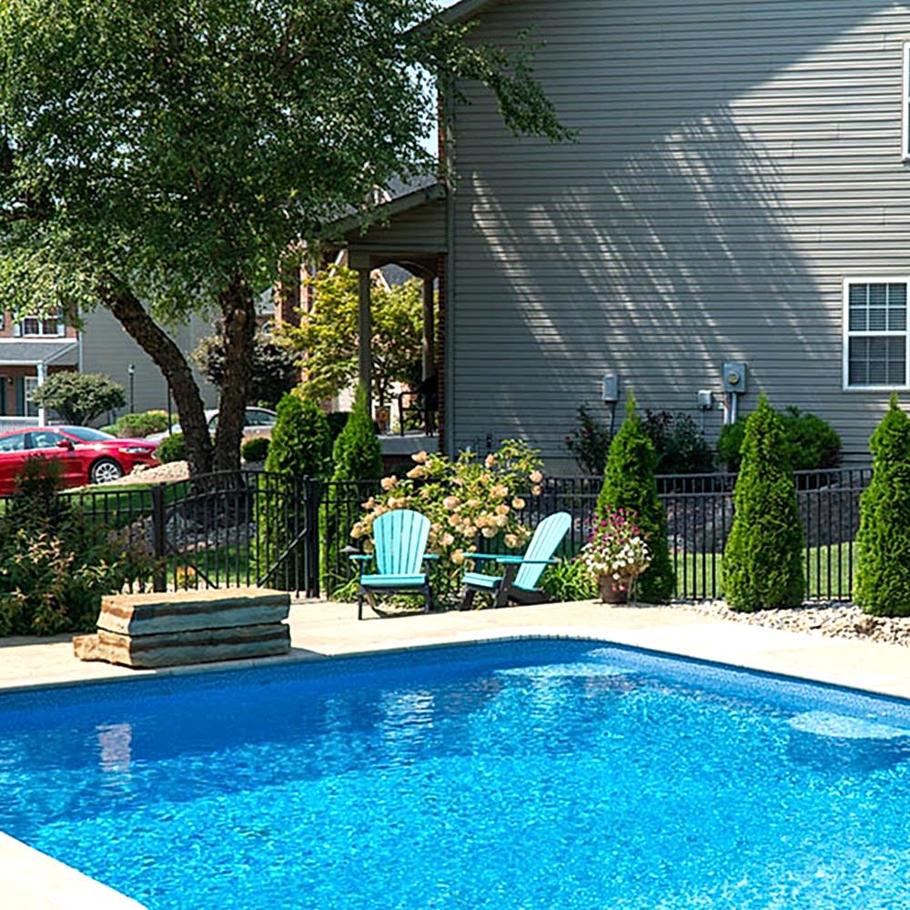 Aluminum fence around pool