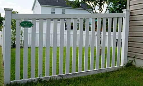 Fence-Deck-Depot-202-vinyl-fence-installati Slotted white vinyl fence
