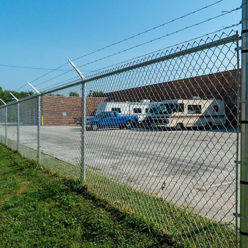 Fence-Deck-Depot-848Chainlink-Commercial-Fence-Herc-Rental-800×800
